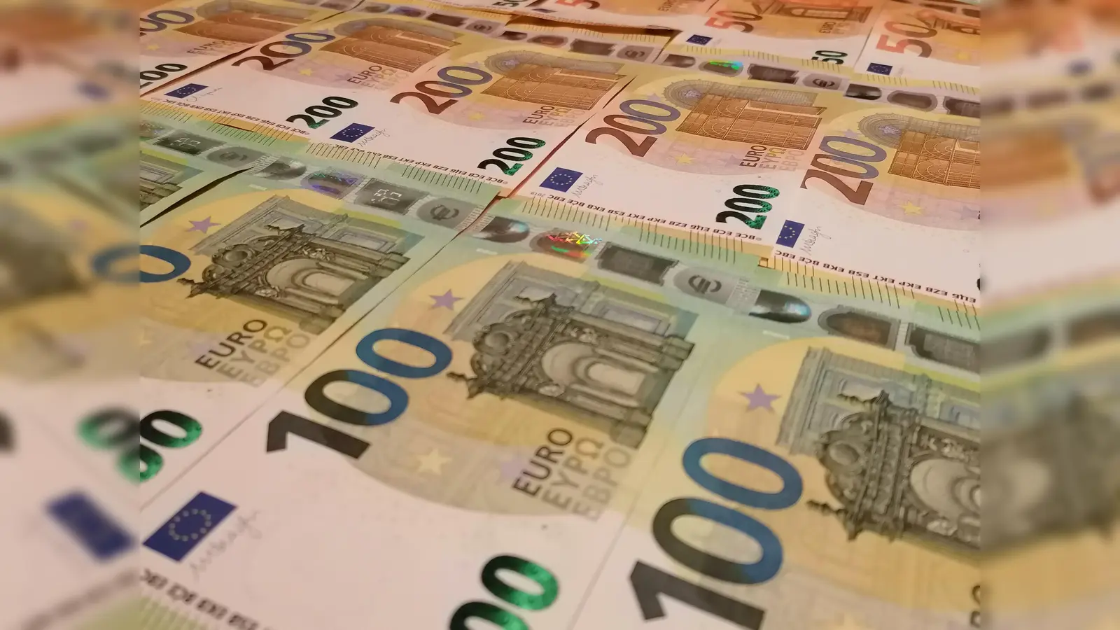 Eine engagierte Mitarbeiterin der VR-Bank vereitelte einen Betrug.  (Foto: Johannes Beetz)