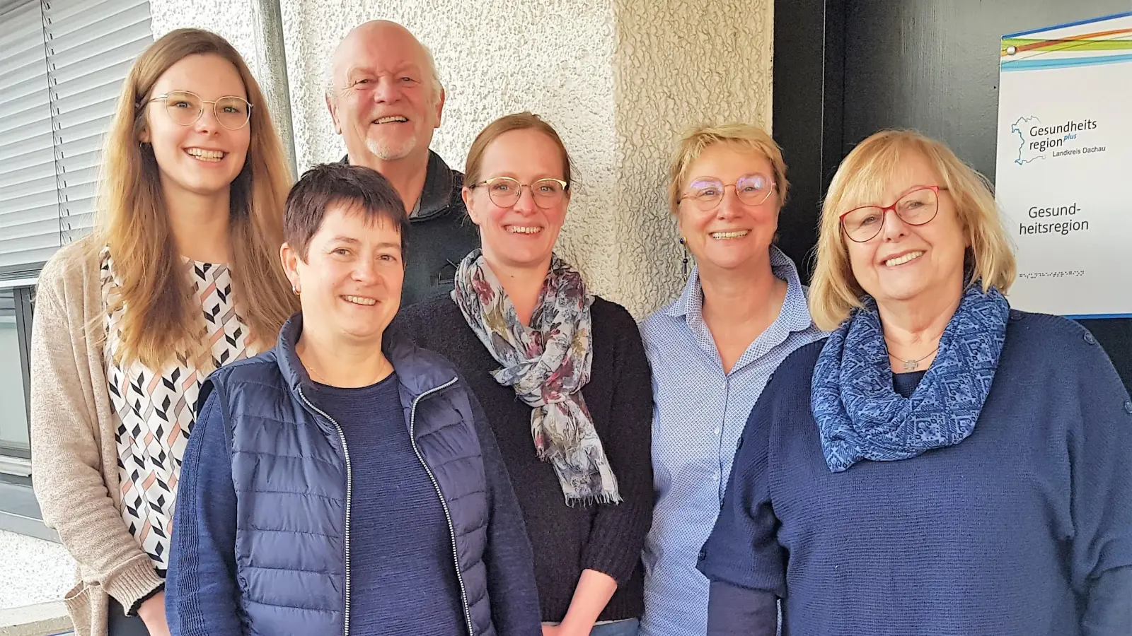 Die Teilnehmer des Treffens zur Situation der Kurzzeitpflege im Landkreis Dachau. (Foto: GesundheitsregionPlus)
