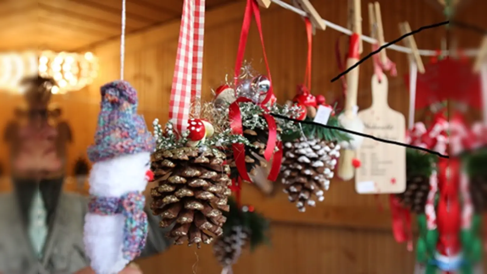 Beim Schönbrunner Adventsmarkt gibt es hauptsächlich Kunsthandwerk und Selbstgemachtes.  (Foto: Franziskuswerk)