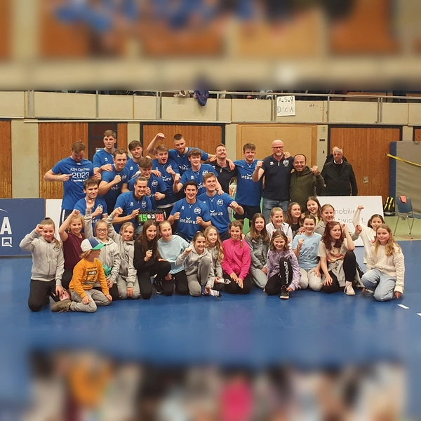 Sensationeller Erfolg: Die noch junge Volleyballmannschaft des ASV Dachau steigt bereits zur nächsten Saison in die 1. Bundesliga auf. (Foto: jj)