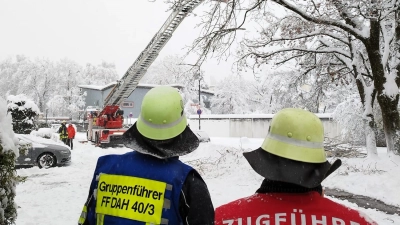 Auch der unerwartet heftige Schneefall Anfang Dezember verursachte zahlreiche Feuerwehreinsätze. (Foto: FF Dachau)