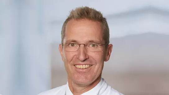 Dr. Wolfgang Ködel, Chefarzt Physikalische und Rehabilitative Medizin, Leitung Amper Vital (Foto: Helios)