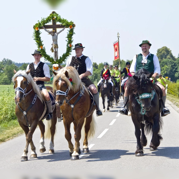 Am 5. Juli findet wieder der traditionelle Willibaldritt in Jesenwang statt. (Foto: Freundeskreis St. Willibald)