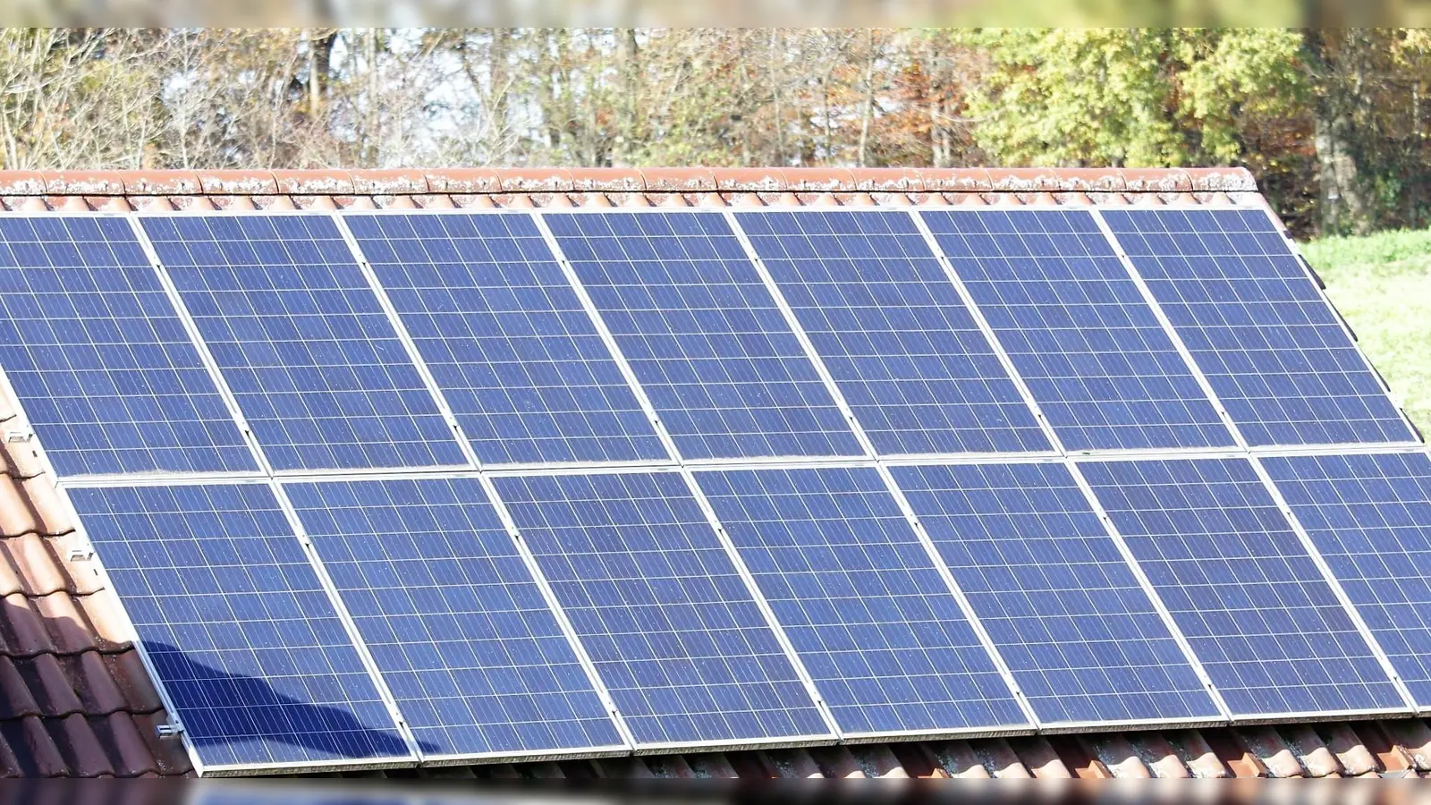 Welche Anlage auf welches Dach? Entscheidungshilfe bietet das Solarkataster Dachau. (Foto: chk)