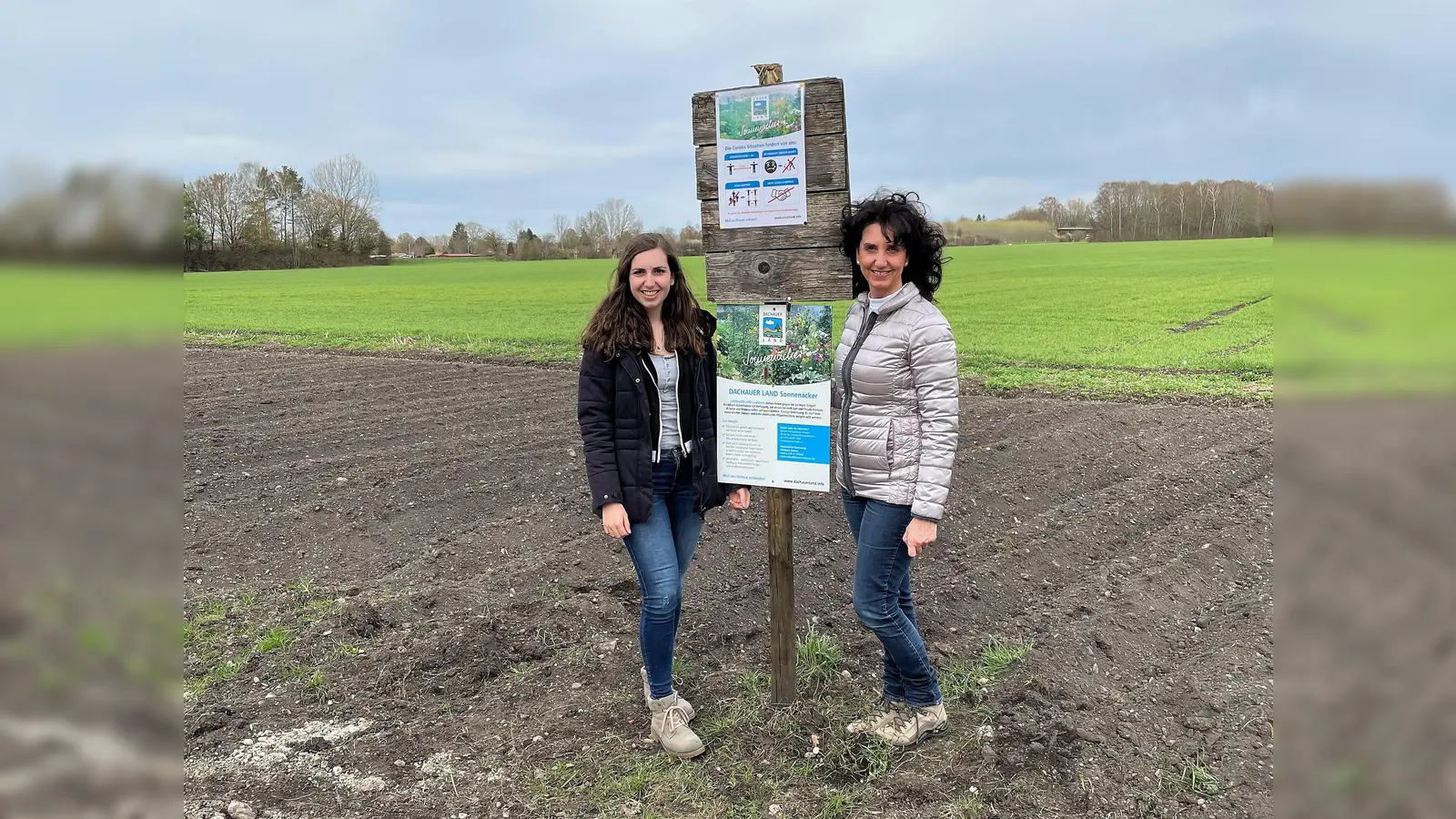 Michaela (re) und Marilena Steiner freuen sich auf die neue Sonnenacker-Saison. (Foto: DACHAUER LAND)