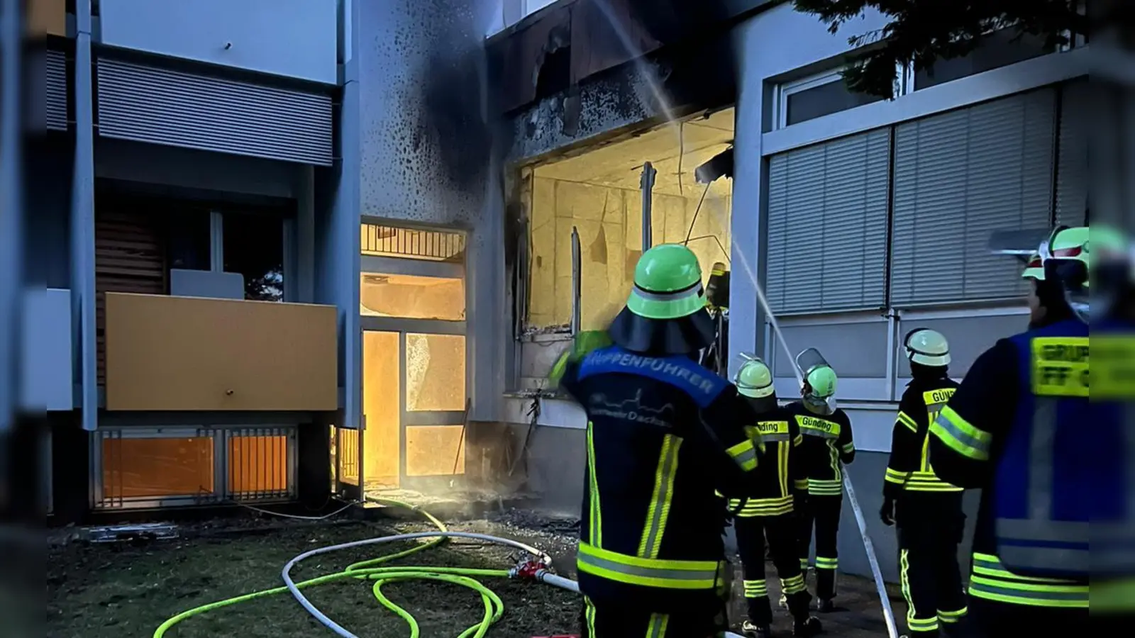 Großeinsatz bei einem Hotelbrand in der Dachauer Pollnstraße. (Foto: FF Dachau)